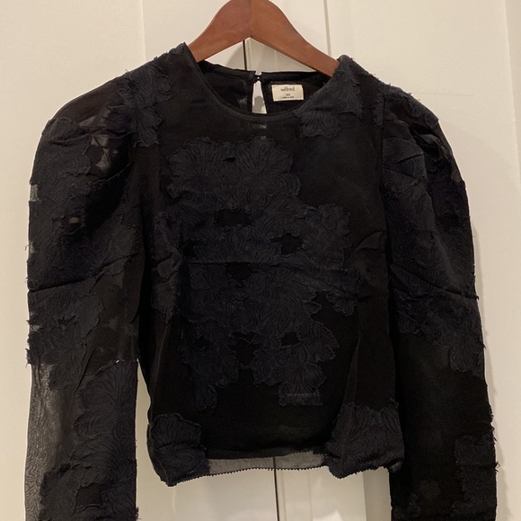 WILFRED Aritzia Black Blouse - Size XXS - Picture 4 of 4